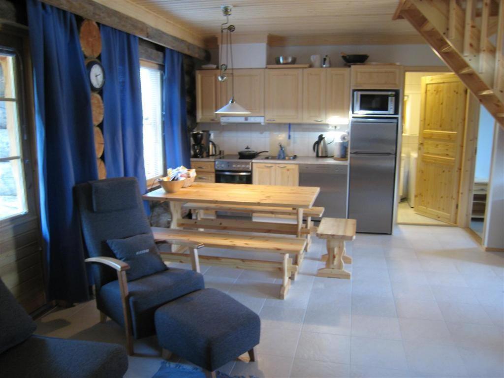 Äkäslompolo Lost Inn Cabins מראה חיצוני תמונה